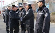 市委書記房欣、市長劉志亮節(jié)前看望慰問一線職工