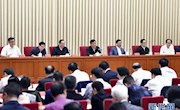 習近平：堅持以人民為中心創(chuàng)作導向 堅定人民信心振奮人民精神