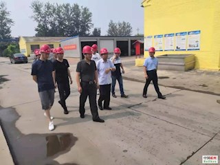 市委常委、副市長吳全通檢查?；髽I(yè)安全生產(chǎn)工作