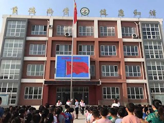 霸州市第六小學舉行新學期第一次升旗儀式