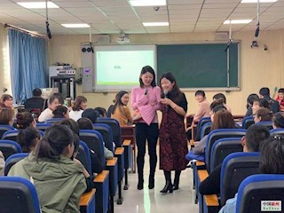 “學(xué)做專業(yè)父母，培養(yǎng)卓越孩子”——霸州市第二小學(xué)一年級 家校共育專題講座