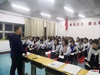 開局即決戰(zhàn)，亮劍必凱旋——霸州一中春季開學(xué)師生迅速進(jìn)入狀態(tài)