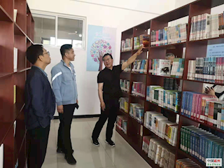霸州鎮(zhèn)漁津洼中心小學舉行圖書館分館揭牌及贈書儀式 