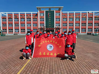 南孟鎮(zhèn)高級小學(xué)開展“青春暖夕陽、志愿獻(xiàn)愛心”志愿服務(wù)活動
