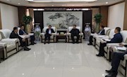 市政府市長(zhǎng)與正大集團(tuán)供應(yīng)鏈管理有限公司、維龍集團(tuán)一行座談