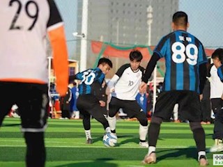 綠茵展風(fēng)采 共筑警民情
