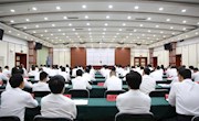 劉岳就深入貫徹中央八項(xiàng)規(guī)定精神學(xué)習(xí)教育講專題黨課